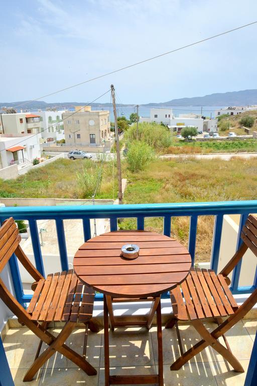 Finikas Studios Adamantas  Dış mekan fotoğraf