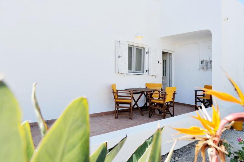 Finikas Studios Adamantas  Dış mekan fotoğraf