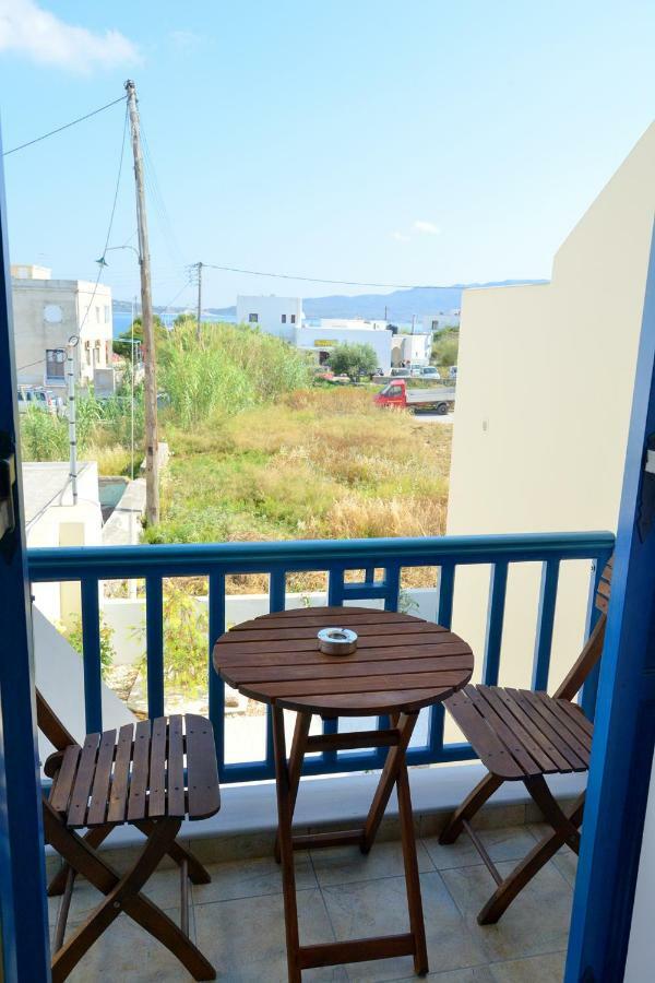Finikas Studios Adamantas  Dış mekan fotoğraf
